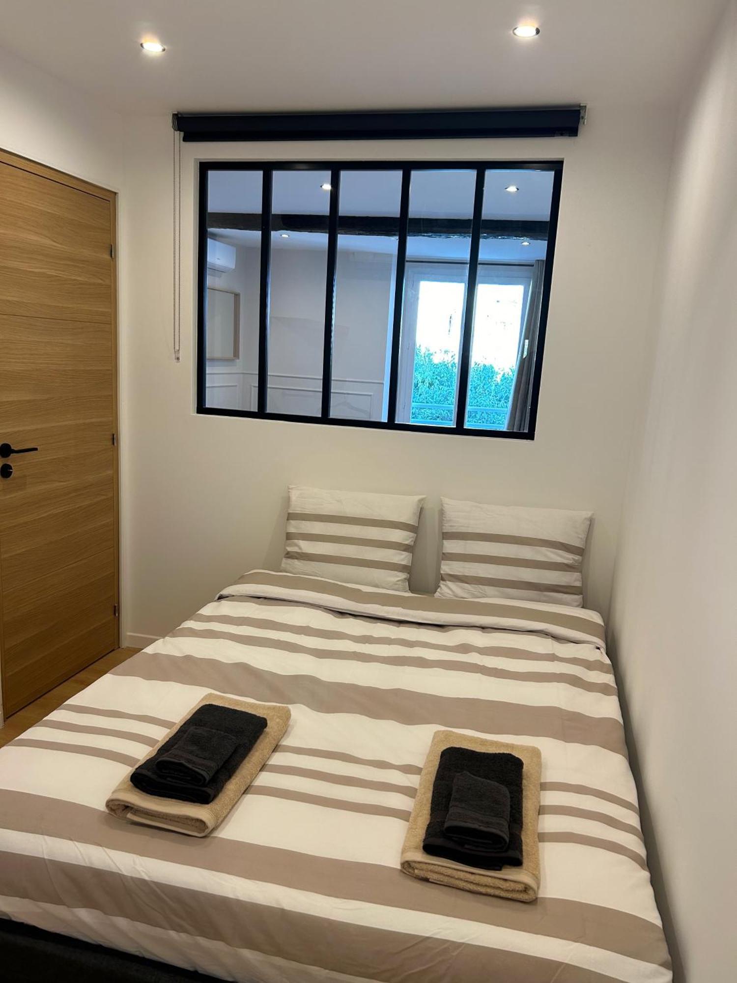 Charmant 3 Pieces Renove Au Coeur Du Vieil Αντίμπ Εξωτερικό φωτογραφία